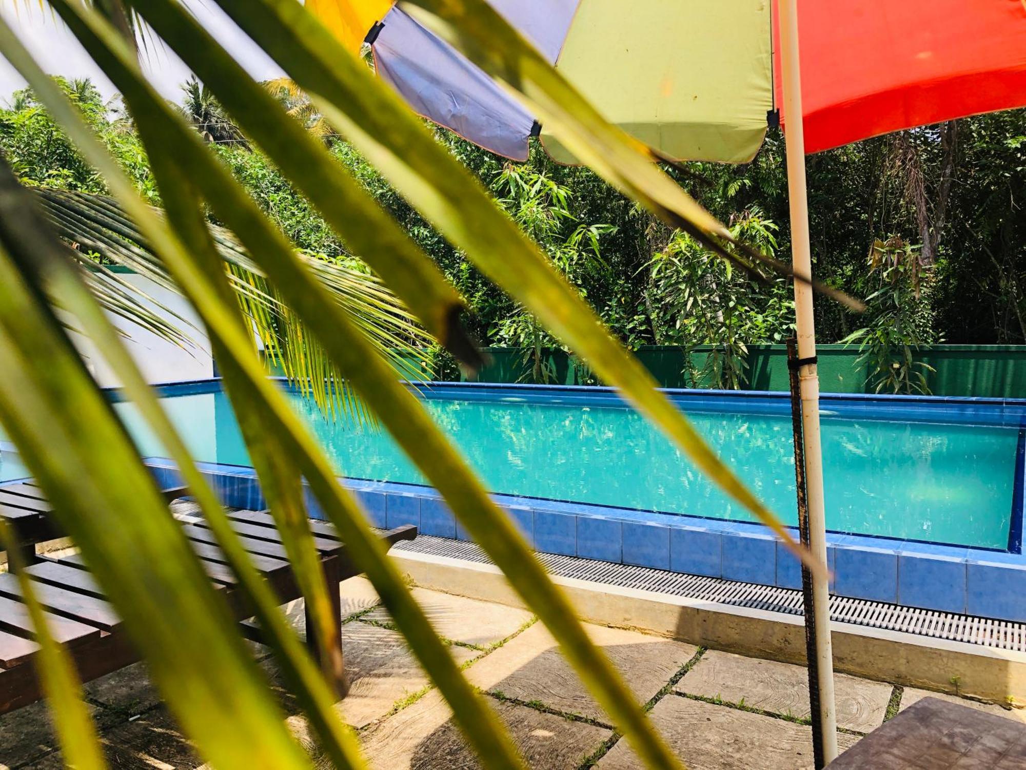 Jungle Restaurant And Villa Unawatuna Exterior photo