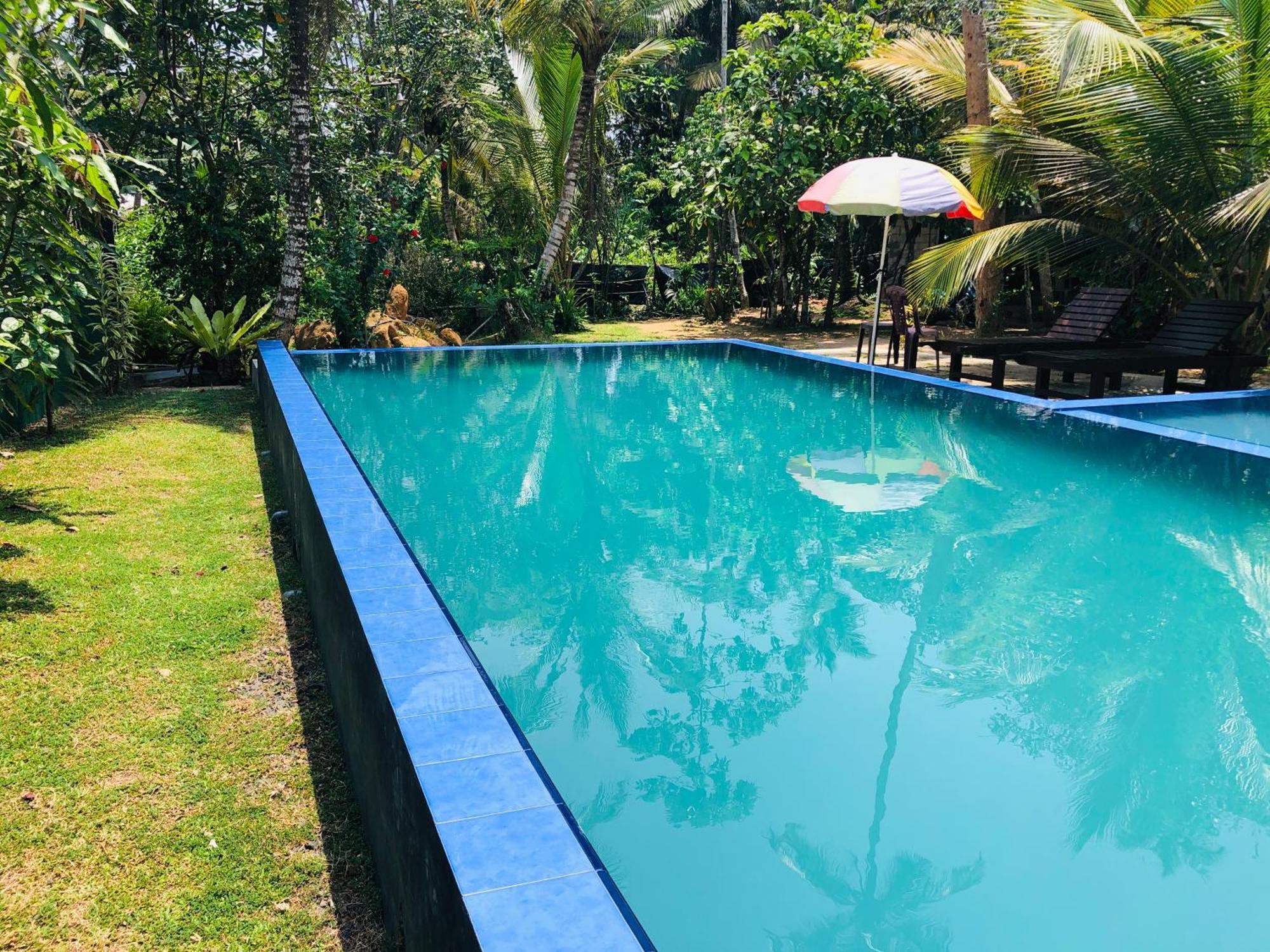 Jungle Restaurant And Villa Unawatuna Exterior photo