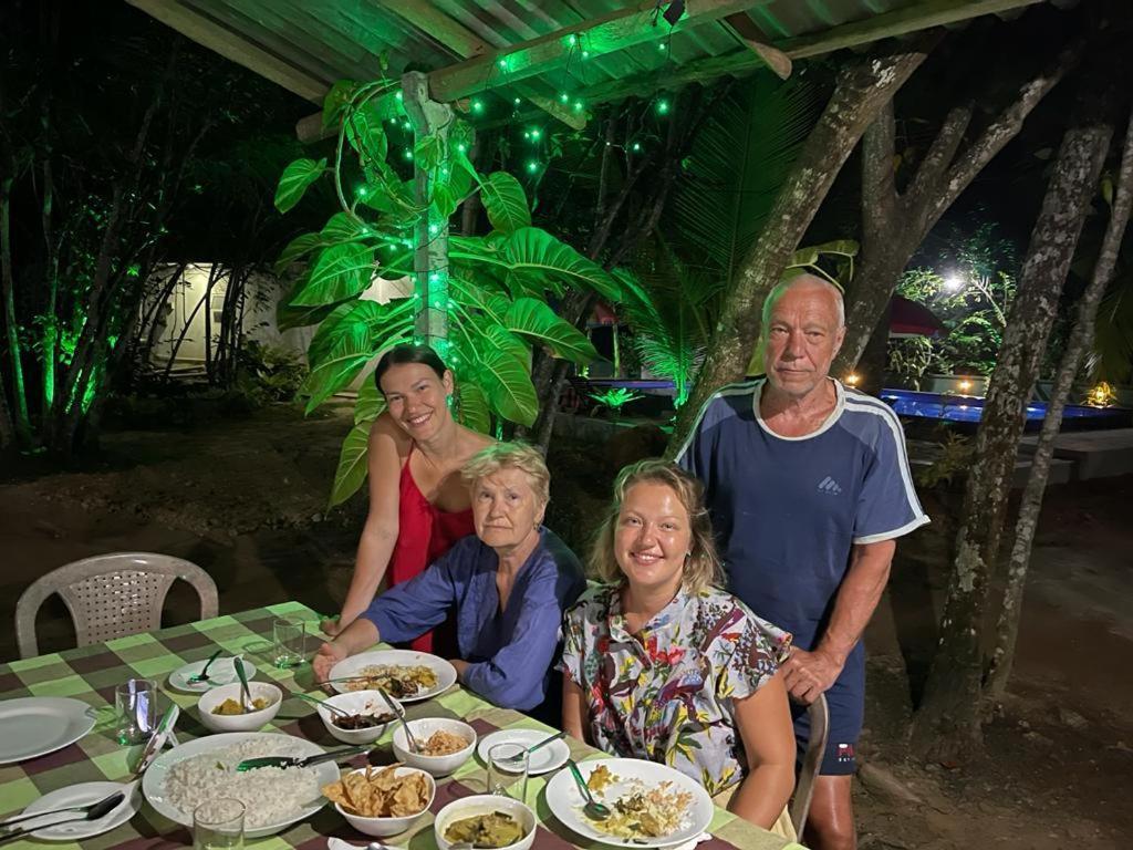 Jungle Restaurant And Villa Unawatuna Exterior photo